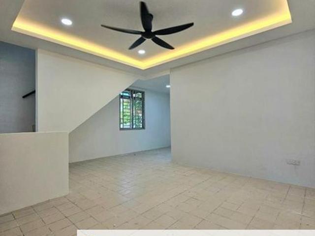 Setia Indah | Double Storey Medium Cost End Lot | 18x60 + 10ft Extra Land | 3Bed 2Bath | Leasehold | Northeast Facing | Renovated & Newly Refurbished