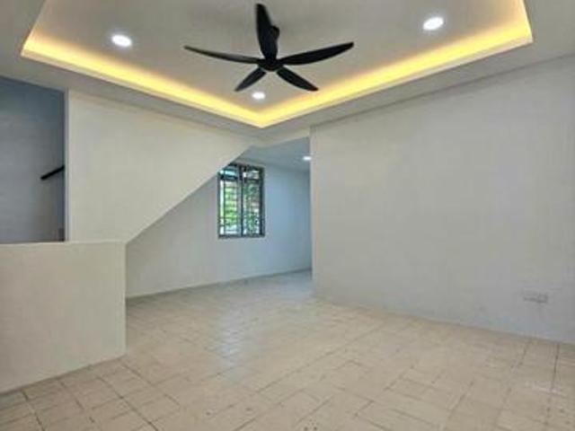 Setia Indah end lot unit