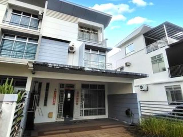 Setia Indah Precinct 9 25 Storey Terrace EndLot SALE 24hr GG