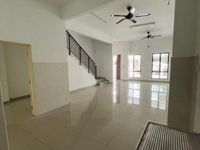 Setia Indah Setia Alam 2 sty house for rent 2070