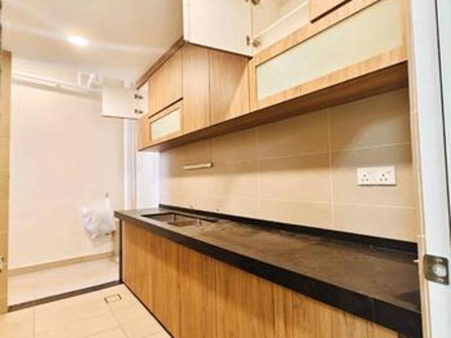 Setia Pinnacle Condo Fully Renovated 2 Car Park City View Sungai Ara