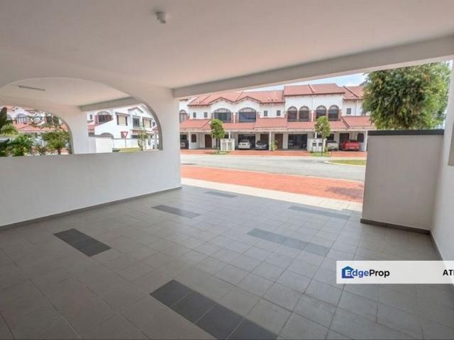 Setia Safiro