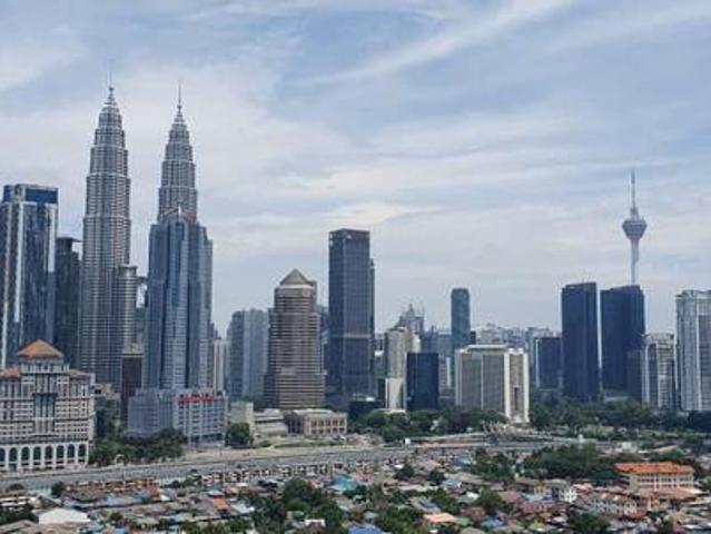 Setia Sky Residence KLCC right in front MRT Raja Uda