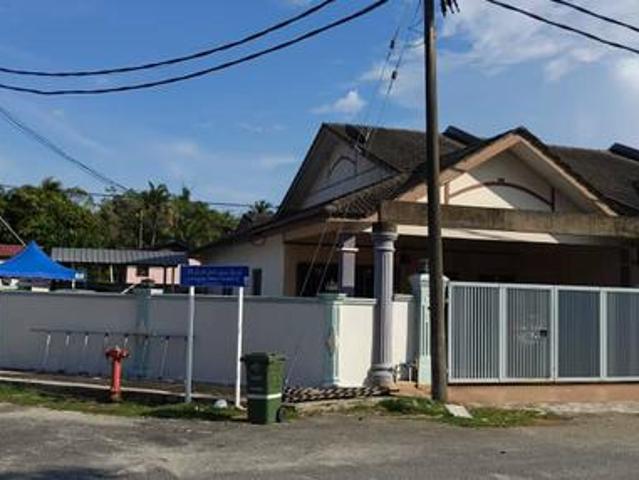 Setingkat Corner lot di Pantai Selamat batu 6