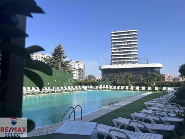 Sevcan Remax Merter Platform 3,5+1 Konut Hukuk Bürosu Smmm Ofis
