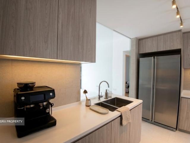 Seventy Saint Patrick's D15, Condominium