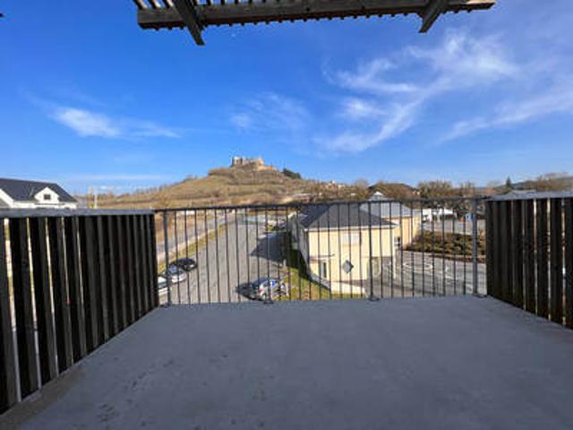 Sévérac d'Aveyron 12150 Location appartement 3 pièces t3 au dernier étage terrasse