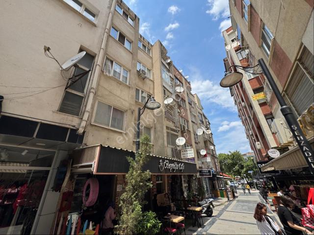 Sevgi Yolu Üzeri Satılık 2+1 Ara Kat Dairemiz