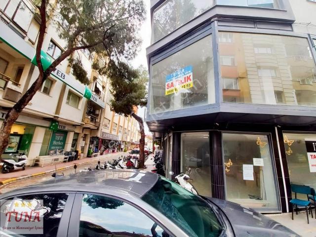 Sevgi Yoluna 7 Katlı İşyeri 4 Kat Dükkan 3 Kat Daire Satılık