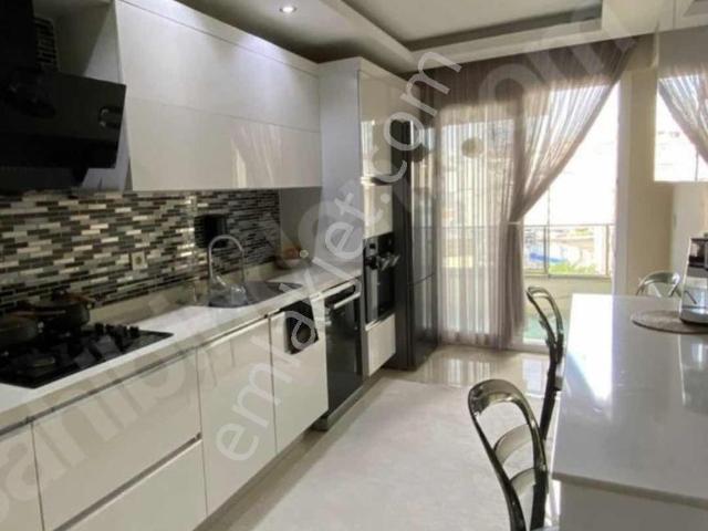Sevgi Mah Nezih Semtinde Site İçinde Kiralık 3+1 Daire