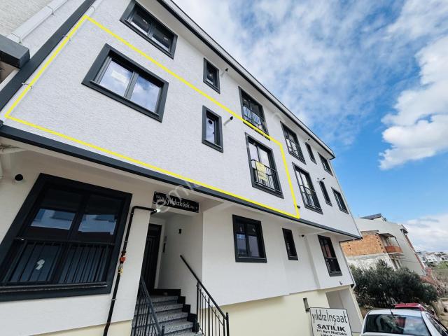 Sevinç'ten Otoparklı Ara Kat Ön Cephe 2+0 Kiralık 'sıfır' Daire