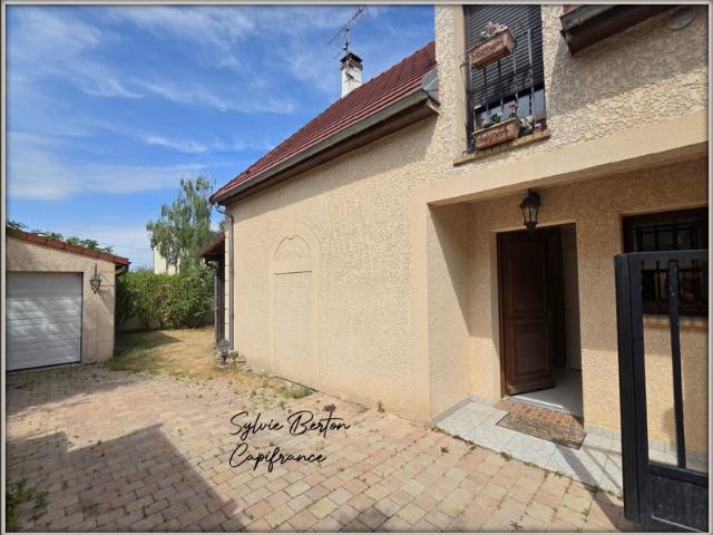 SEVRAN Limite Livry Gargan maison T5 97 m2 Terrain Garage