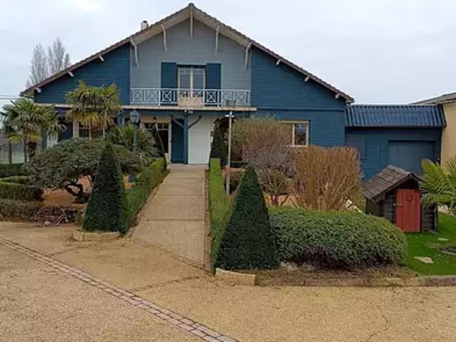 Sèvremont 85700 Achat / Vente maison 10 pièces t10