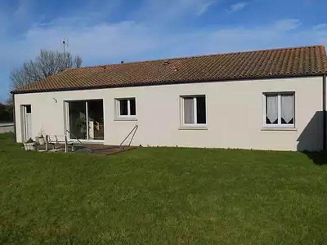 Sèvremont 85700 Achat / Vente maison 5 pièces t5