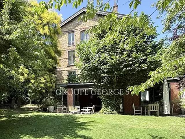 Sèvres 92310 Achat / Vente maison 10 pièces t10 terrasse parking