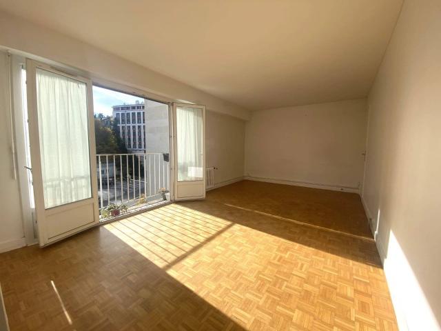 SEVRES CENTRE Apt 3P 67m2