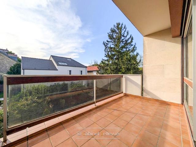 Sèvres Rive Gauche Appartement 3 pièces avec balcon terrasse 73 m2