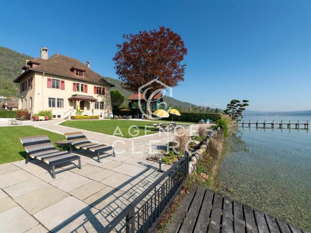 Sevrier, exclusif, propriété d’exception pieds dans l'eau 550m² Annecy