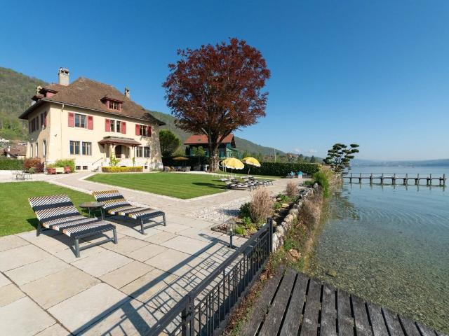 Sevrier, exclusif, propriété d’exception pieds dans l'eau 550m² Annecy