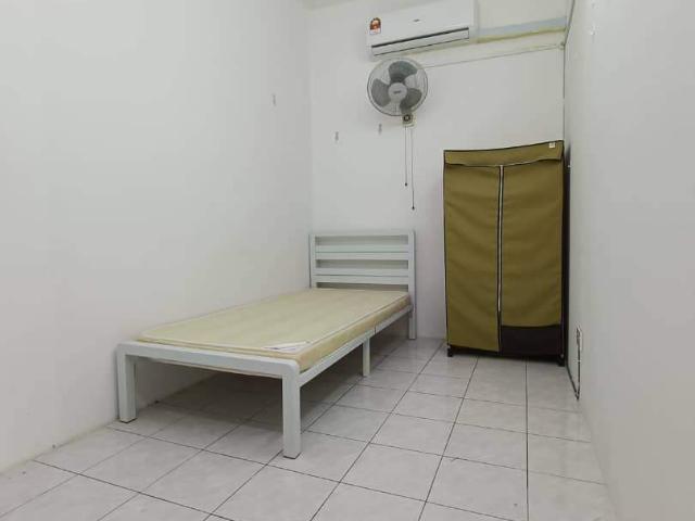 Sewa Murah1 Month DepositZero Deposit Setia Alam Room RentLocation NearbyLotus Hypermarket, Sekolah Kebangsaan