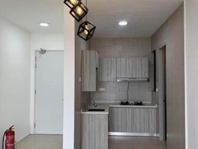 sewa Condo Geo Bukit Rimau Kota Kemuning W Kitchen Top