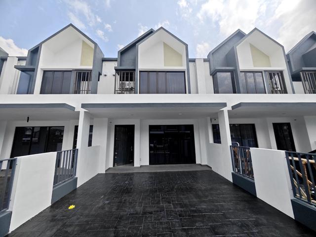 SEWA Double Storey ANIRA Serenia City Kota Warisan Sepang