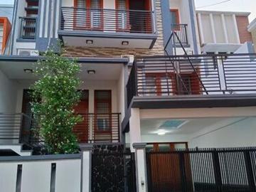 SEWA RUMAH BEBAS BANJIR RUMAH LUXURIOUS 4 LANTAI CLUSTER PALMERAH RESIDENCE
