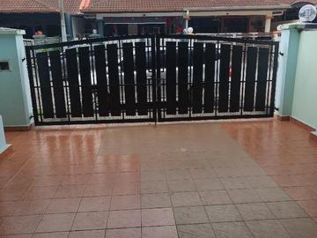 sewa rumah iris park indahpura
