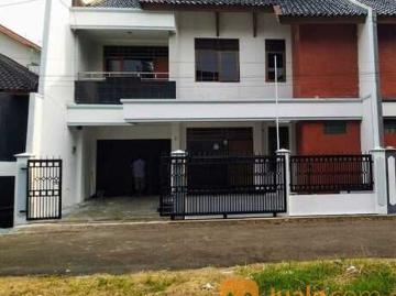 SEWA RUMAH 2 LANTAI JL SRI ENDAH SRIMAHI PASIRLUYU BKR BANDUNG