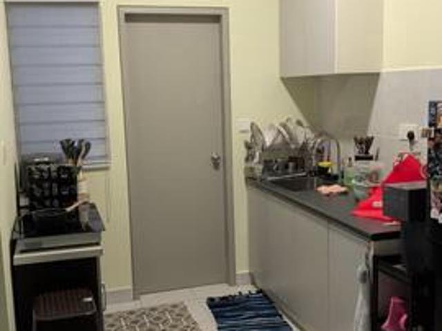 sewa unit w kitchen cabinet at Idaman BSP Puchong