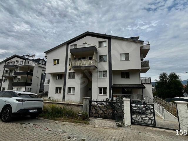 SEYDİKEMER MERKEZDE SAÇLI GAYRİMENKULDEN SATILIK 4+1 DAİRE