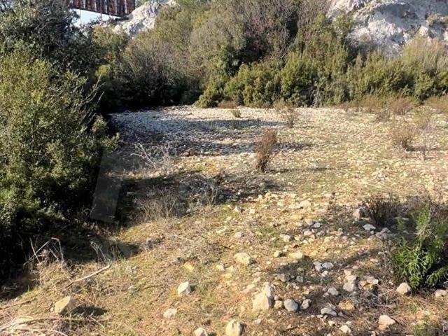 SEYDİKEMERDE SATILIK YAKAPARKTA