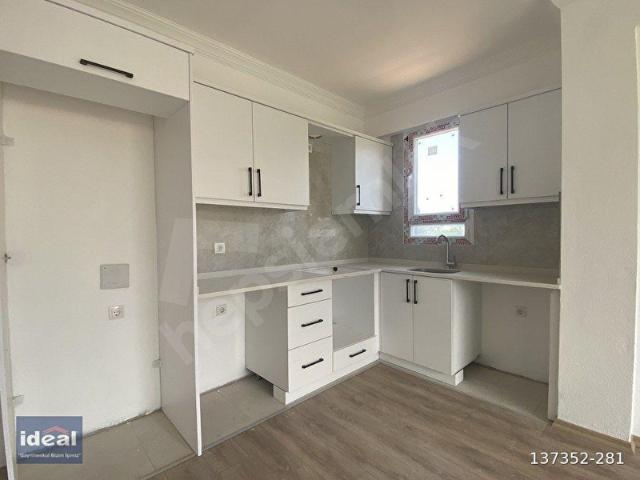 Seydikemer Eşen mahallesi'nde 1+1 satılık orta kat daire