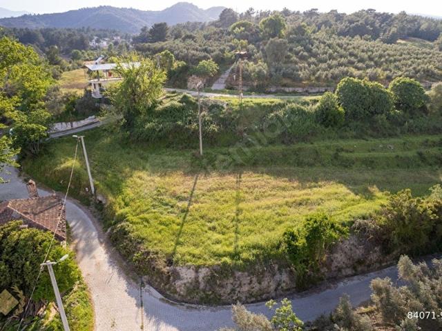 Seydikemer'in, Seydilerinde 501m2 Köyiçi Arsa