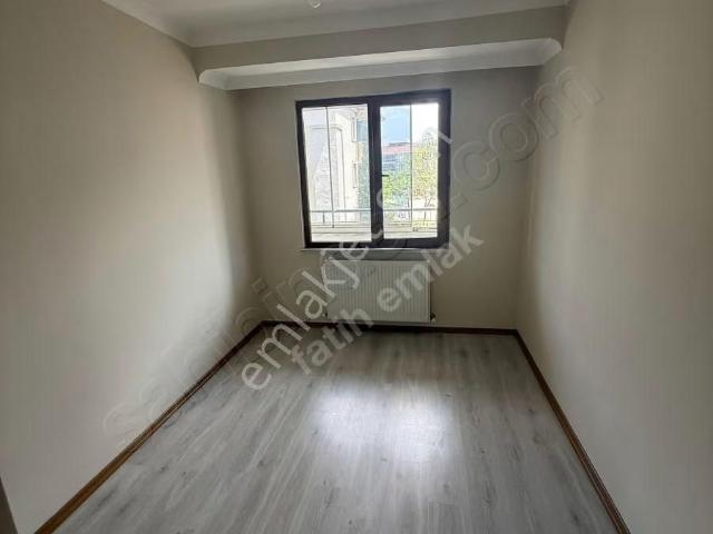 Seyhsınan Da Lokasyonlu Pazar Yanı 1+1