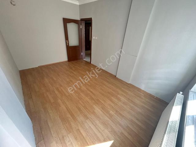 Seyhsinan Mh Satılık 2+1 Daire Temiz Kolanisli