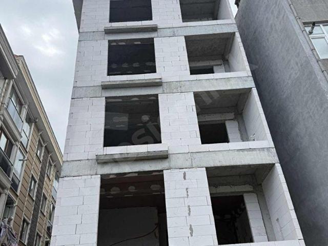 SEYRANTEPE 2+1 BAHÇEKATI ASANSÖRLÜ CADDEYE 100 MT