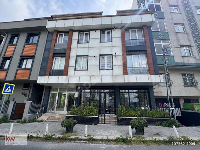 SEYRANTEPE'DE GENÇ BİNADA ÇİFT GİRİŞLİ KULLANIŞLI DÜKKAN!