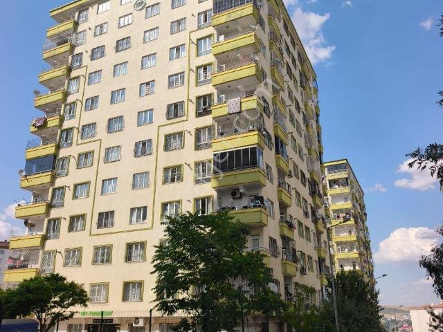 Seyran Emlaktan Merkezi Konumda Satılık 2+0 Daire
