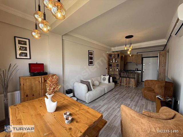 SEYREKTE HAVUZLU SİTEDE SATILIK 1+1 DAİRE
