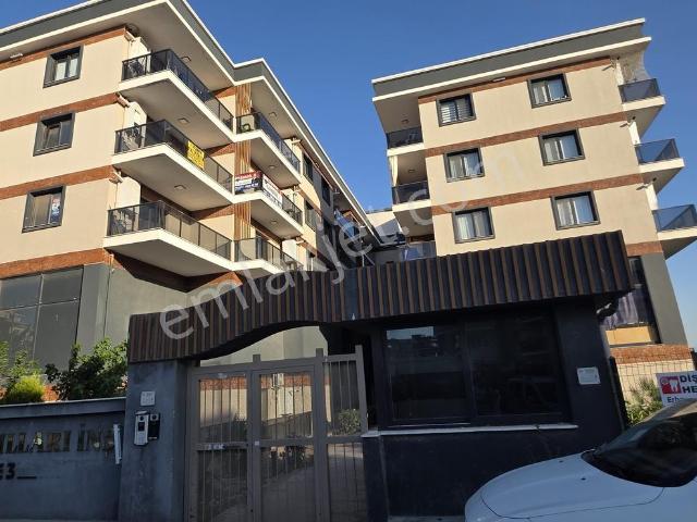 Seyrek'te Site İçi 1+1 Eşyalı Kiralık