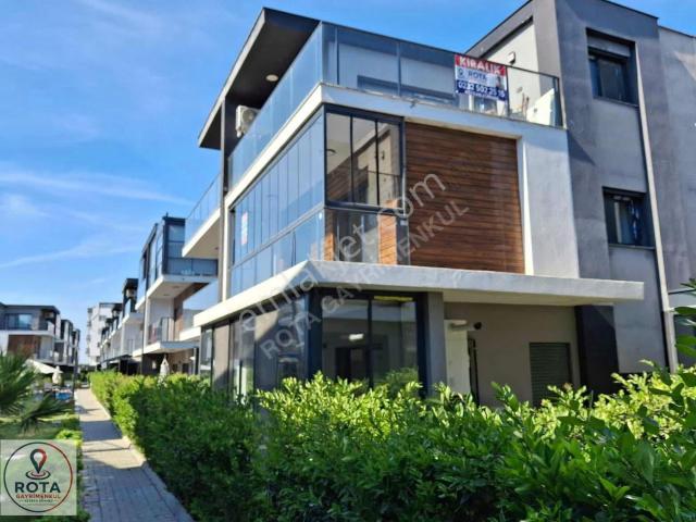 Seyrek Country Black Sitesinde Kiralık Villa