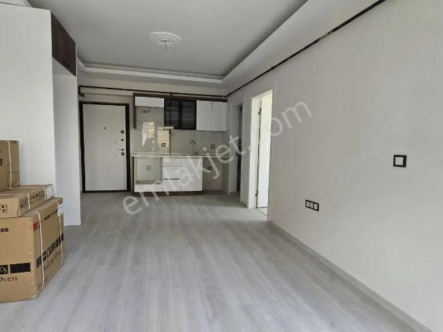 Seyrek Ana Cadde Üzeri Kiralık 1+1 Hazır Daire