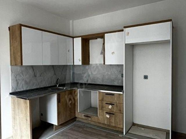 SEYREK MERKEZDE 1+1 SATILIK DAİRE