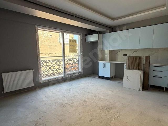 SEYREK MERKEZ'DE YATIRIMLIK 1+1 DAİRE