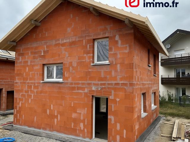 Seyssel centre, Villa 94 m² habitables avec garage