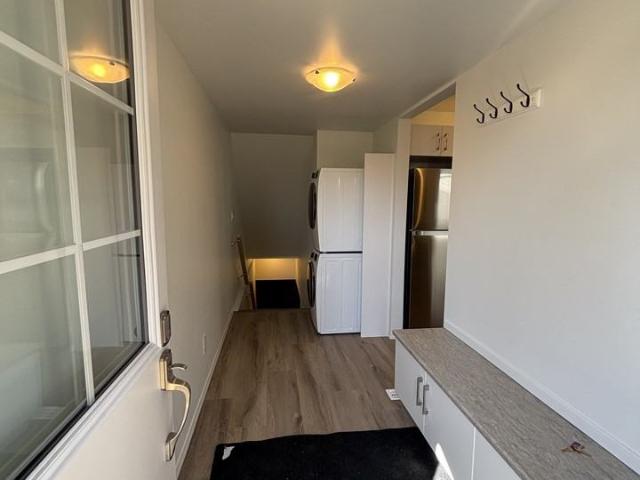 SF295 – 11827 47 Street NW | 3 Bed 1 Bath | 1 MONTH FREE 3 Bedroom Apartment for Rent at 11827 47 St Nw, Edmonton, AB T5W 2W7 Beacon Heights