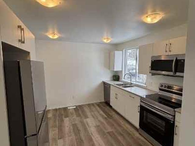 SF223 – Kirkness Duplex for Rent | 4 4 Bedroom Apartment for Rent at 12021 55 St Nw, Edmonton, AB T5W 3R3 Newton