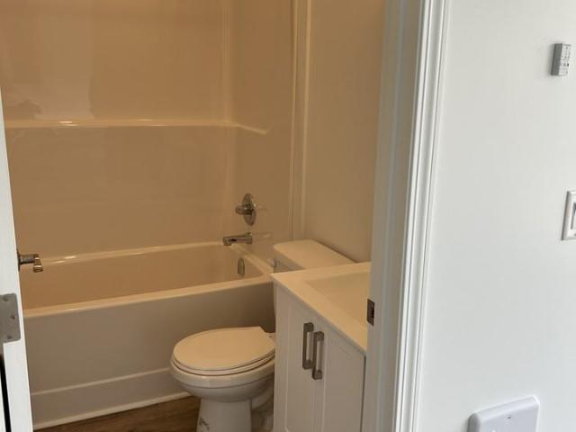 SF222 12228, 12230 60 Street Skysda3 12228 Garden 1 Bedroom Apartment for Rent at 12228 60 Street NW Garden, Edmonton, AB T5W 3Z9 Montrose