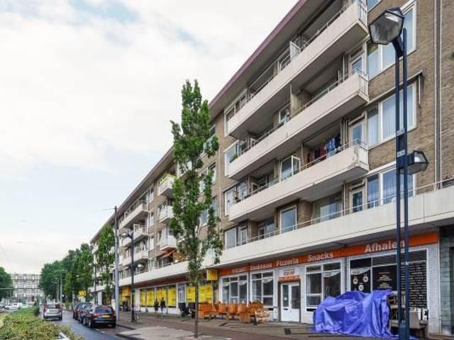 Sfeervolle geheel gerenoveerde gestoffeerde